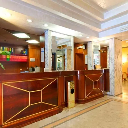 Отель San Remo Рим