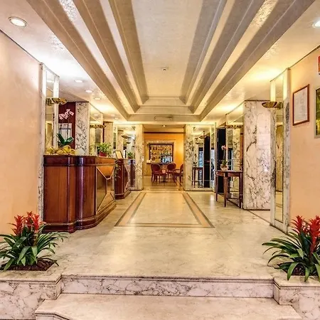 فندق San Remo 3*